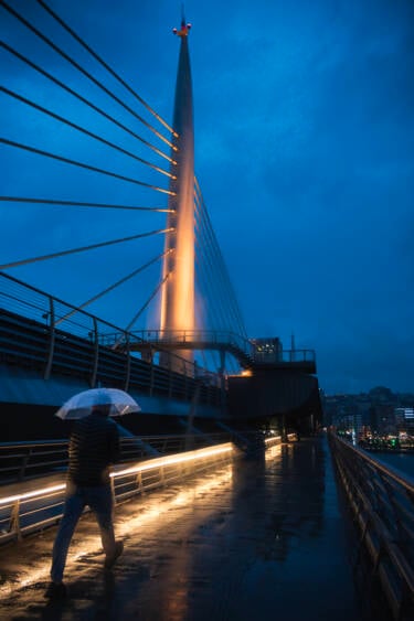 Nikon magazine - Figen Kokol in Istanbul with the DX 16-50mm