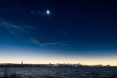 Nikon magazine - Solar eclipse 
